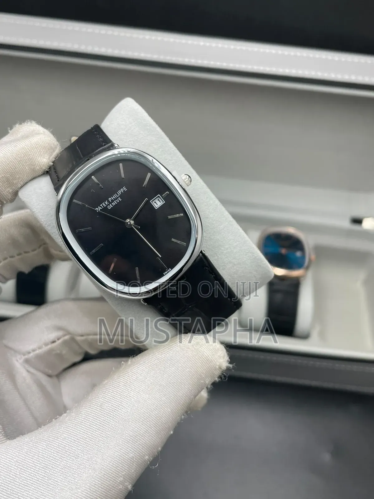 MOVADO Wristwatch