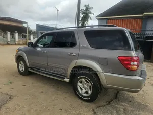 Toyota Sequoia 2003 Brown