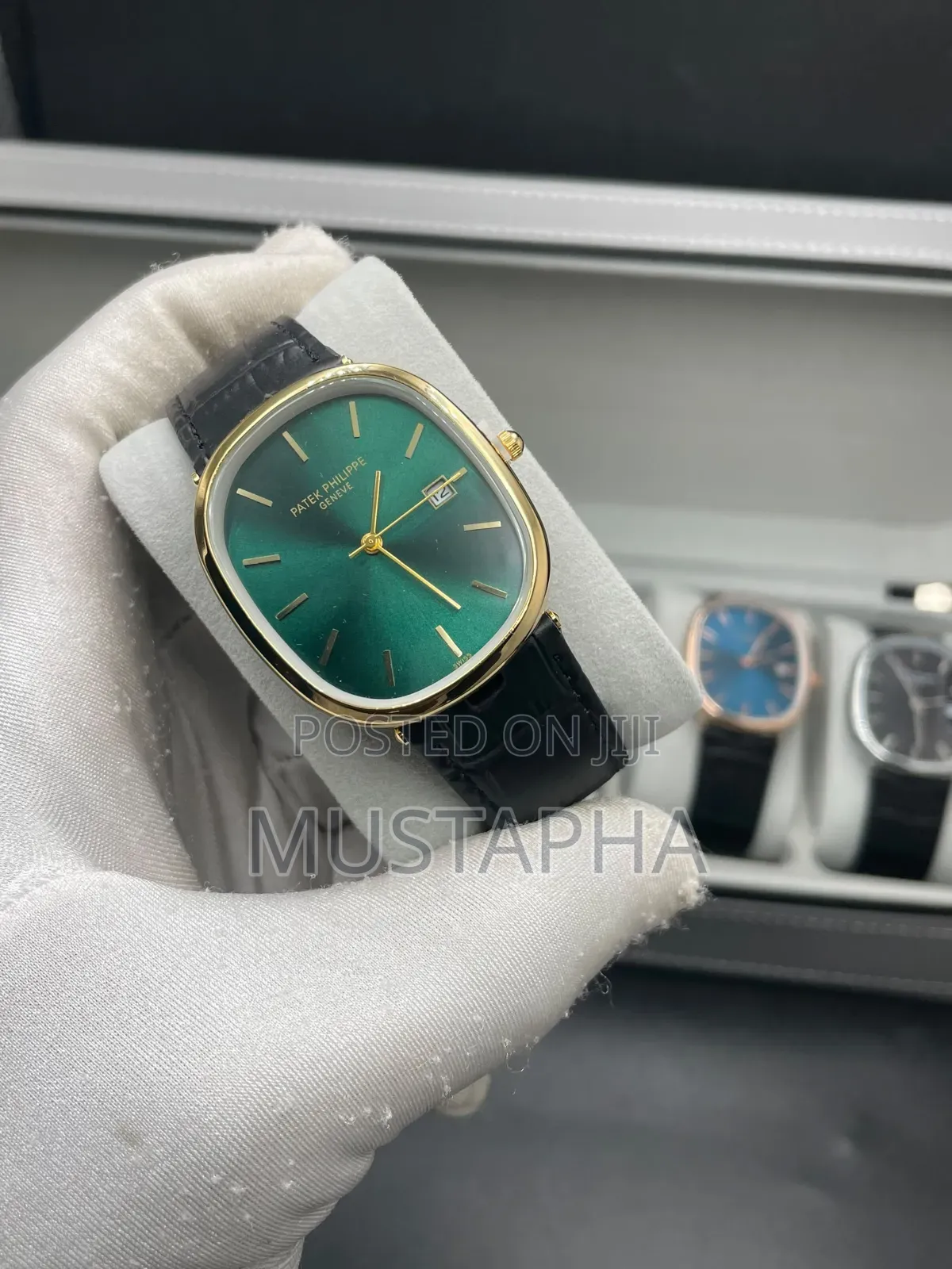 MOVADO Wristwatch