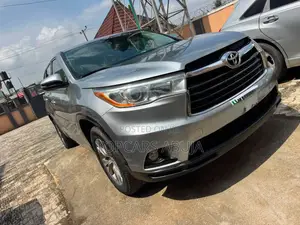 Toyota Highlander 2016 Silver