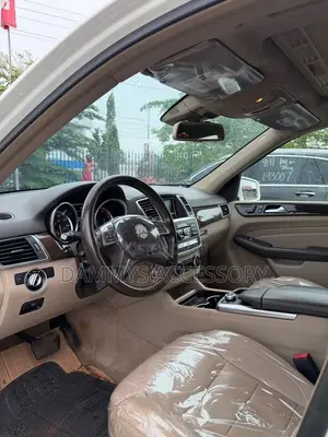 Mercedes-Benz M Class 2013 White