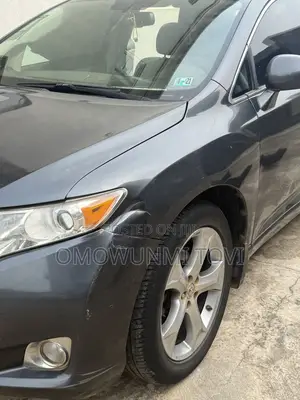 Toyota Venza AWD 2010 Gray