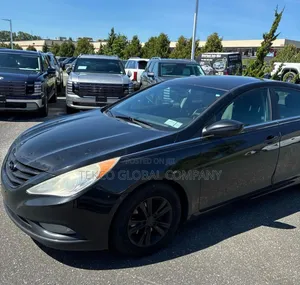 Hyundai Sonata GLS Sedan FWD (2.4L 4cyl 6A) 2013 Black