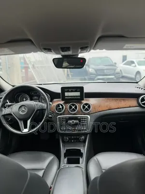 Mercedes-Benz GLA 250 2016 White