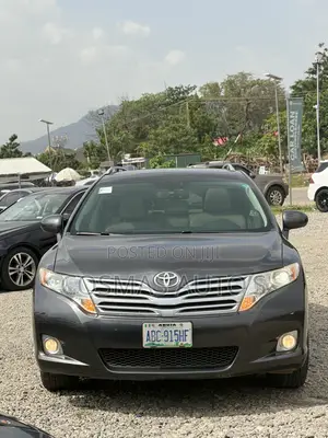 Toyota Venza AWD 2010 Gray
