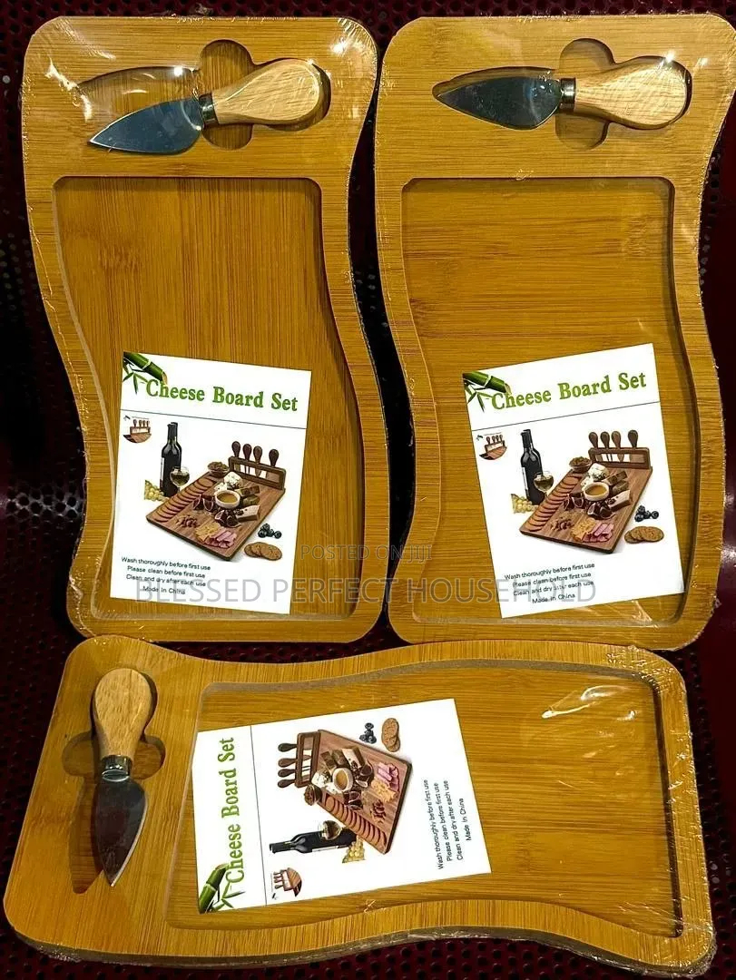 Wooden Tray With Knife