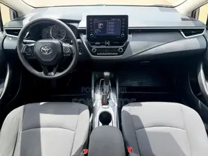 Toyota Corolla LE 2021 Blue