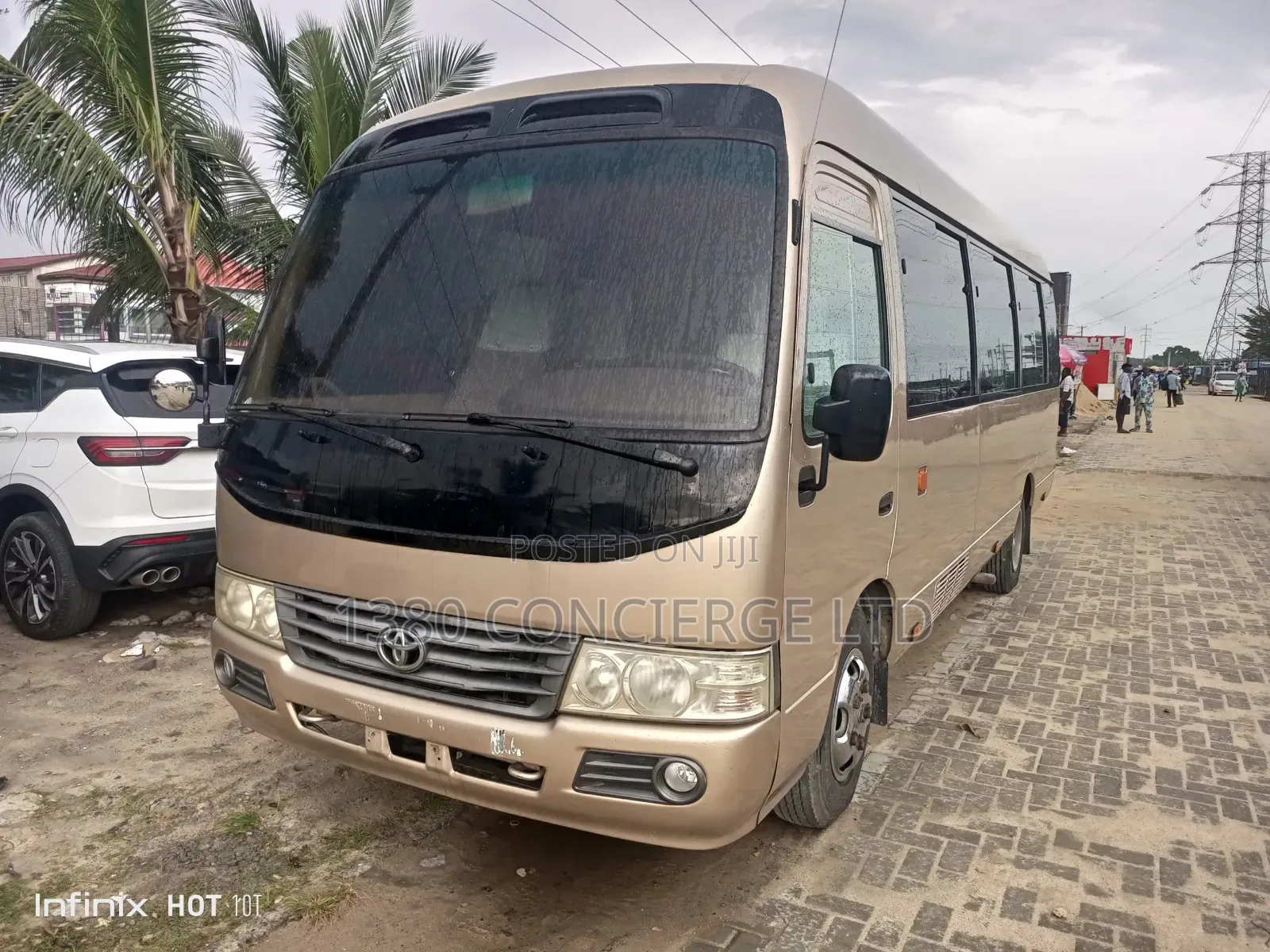 Toyota Coaster 2012 Gold