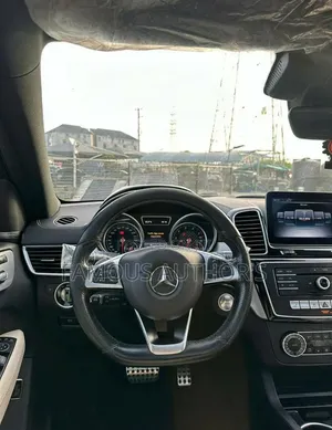 Mercedes-Benz GLE-Class 2018 Black