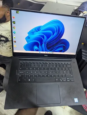 Laptop Dell XPS 15 7590 16GB Intel Core i7 SSD 256GB