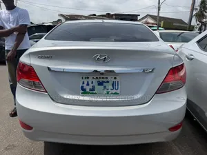 Hyundai Accent 2014 Silver