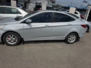 Hyundai Accent 2014 Silver