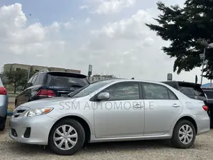 Toyota Corolla LE 4dr Sedan (1.8L 4cyl 4A) 2010 Silver