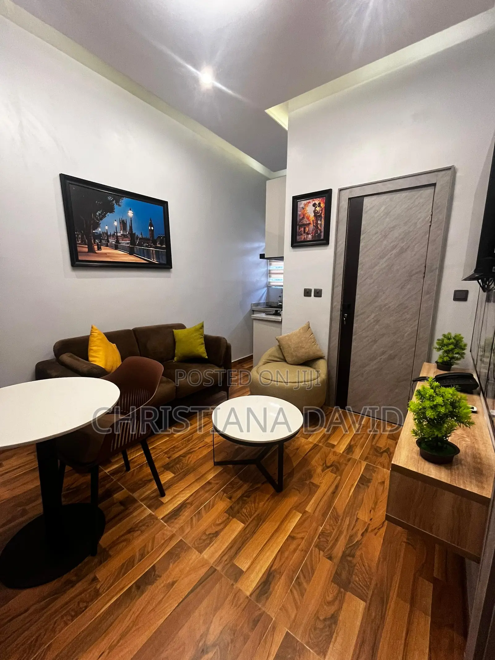 Brand New 1 Bedroom Apartment With Elevator Access