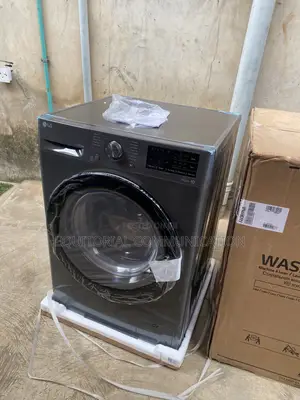 LG F4V3RYP6JE 10.5KG Family Size Washing Machine