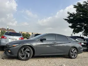 Hyundai Elantra 2025 Gray