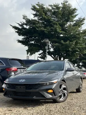 Hyundai Elantra 2025 Gray