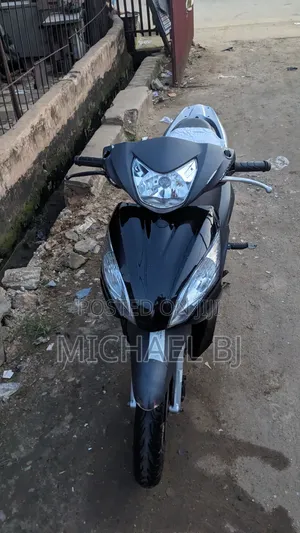Honda 2021 Black