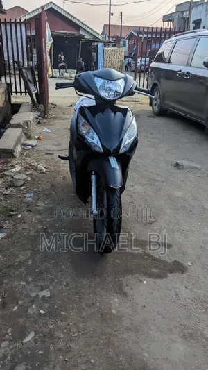 Honda 2021 Black
