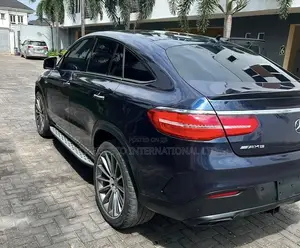 Mercedes-Benz GLE-Class 2020 Blue