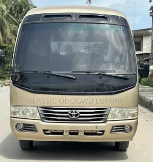 Toyota Voxy 2017 Brown