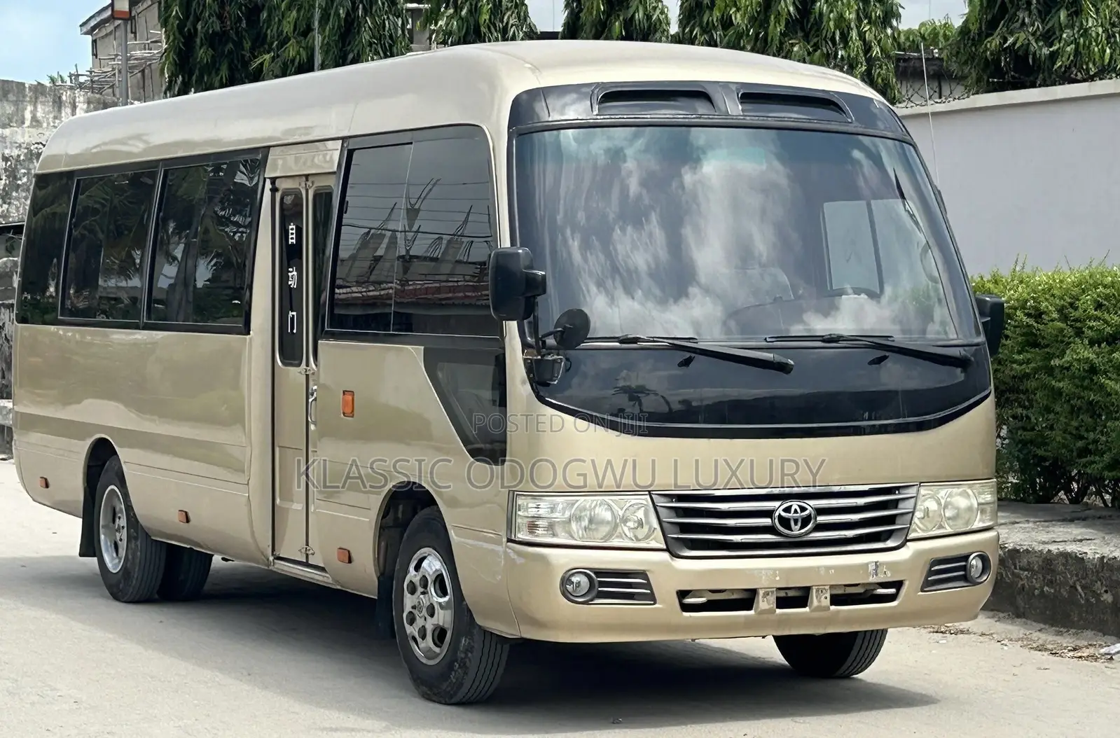 Toyota Voxy 2017 Brown