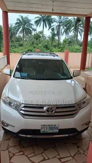 Toyota Highlander 2012 White