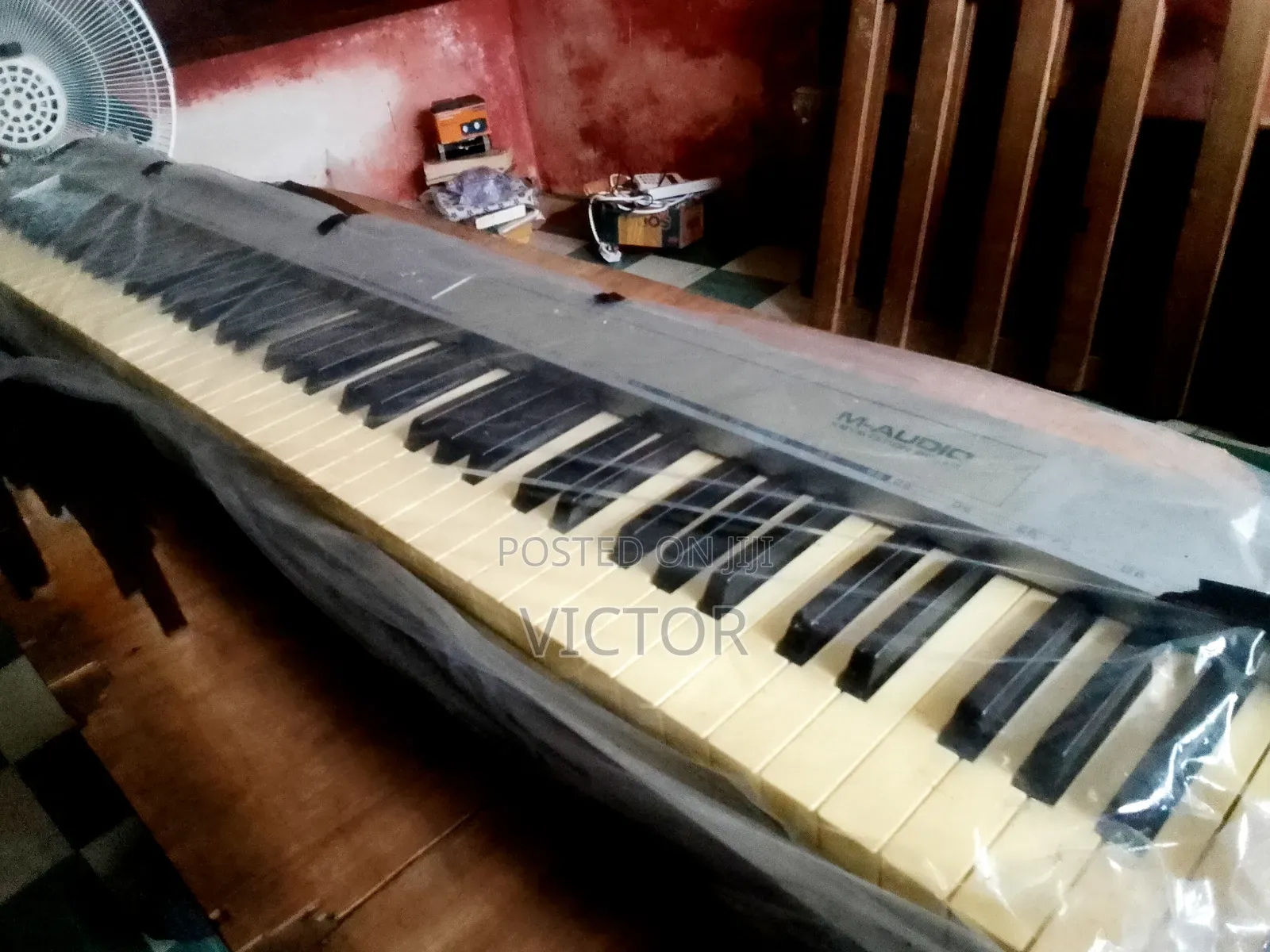 M - Audio Keystation 88es (MIDI KEYBOARD)