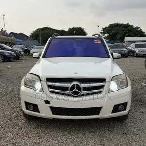 Mercedes-Benz GLK-Class Base GLK 350 4dr AWD 4MATIC (3.5L 6cyl 7A) 2015