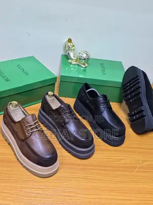 Bottega Veneta Men's Lug-Sole Haddock Derbies