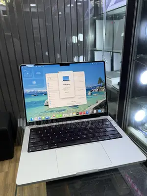 Laptop Apple MacBook Pro 2021 M1 Max 32GB Apple M1 Max SSD 1T