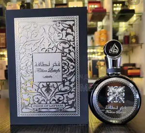 Lattafa Fakhar Black