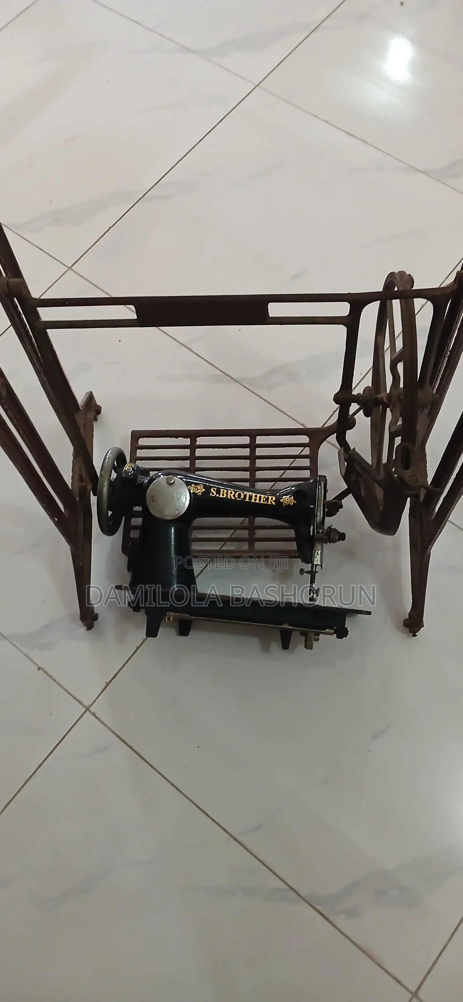 Manual Sewing Machine