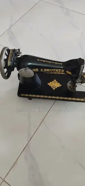 Manual Sewing Machine