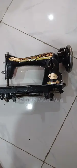Manual Sewing Machine