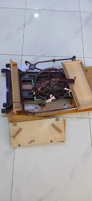 Manual Sewing Machine