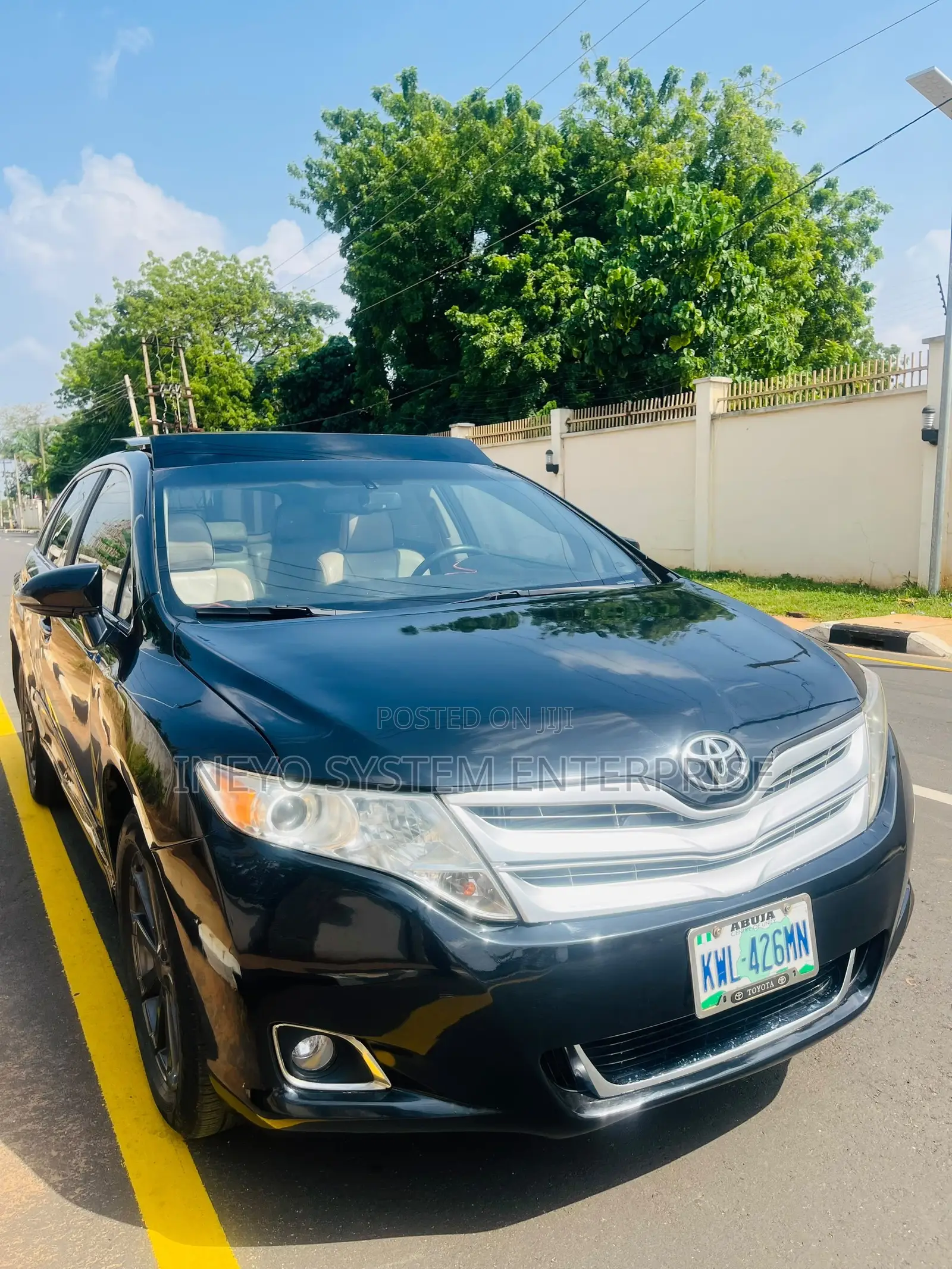 Toyota Venza XLE 2010 Black