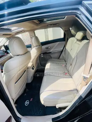 Toyota Venza XLE 2010 Black