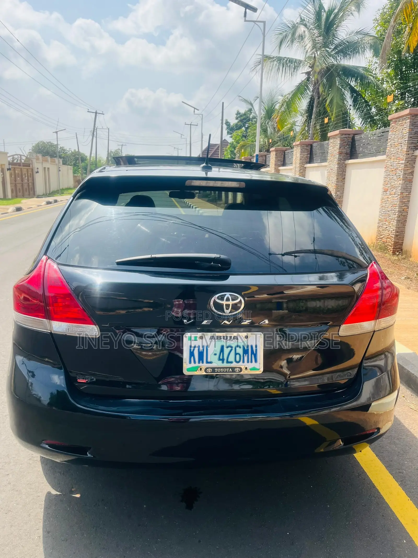Toyota Venza XLE 2010 Black