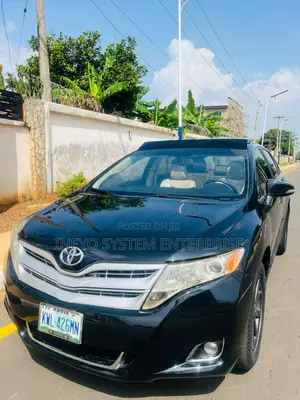 Toyota Venza XLE 2010 Black