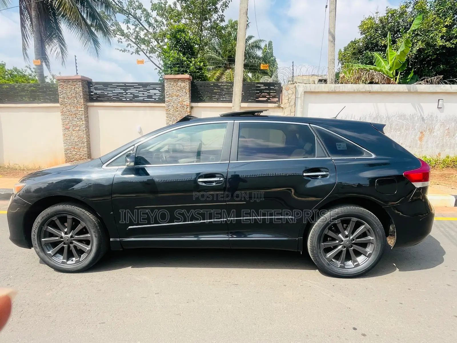 Toyota Venza XLE 2010 Black
