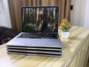 Laptop Apple MacBook Pro 2020 8GB Apple M1 SSHD (Hybrid) 256GB