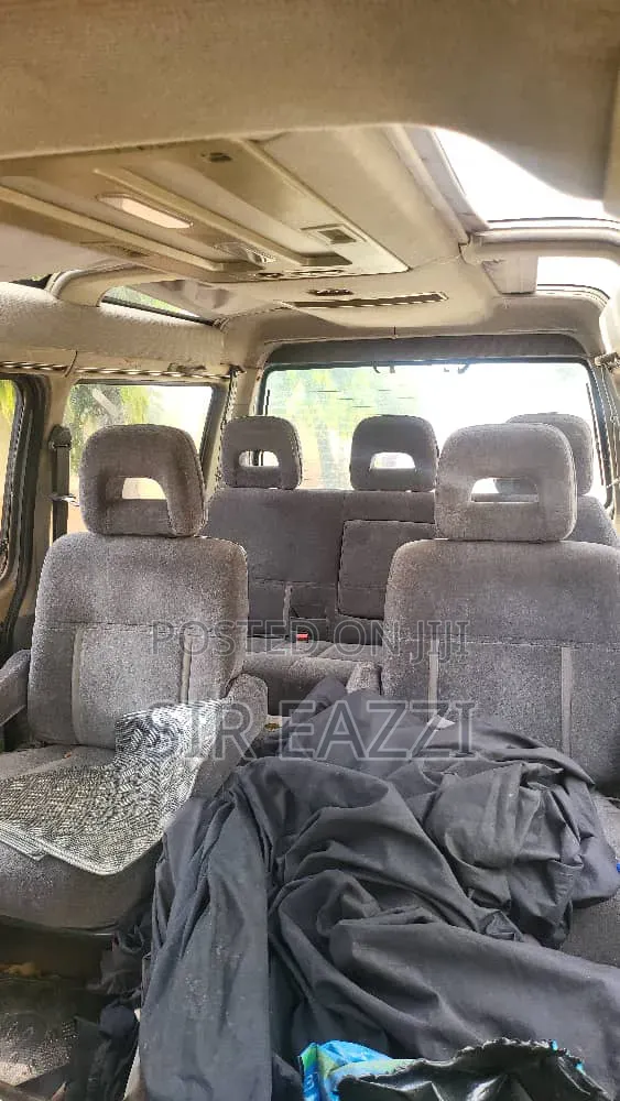 Mitsubishi L300 2006 Blue