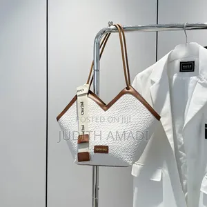 V-Shape Woven Tote Bag - Ladies Handbag | PH