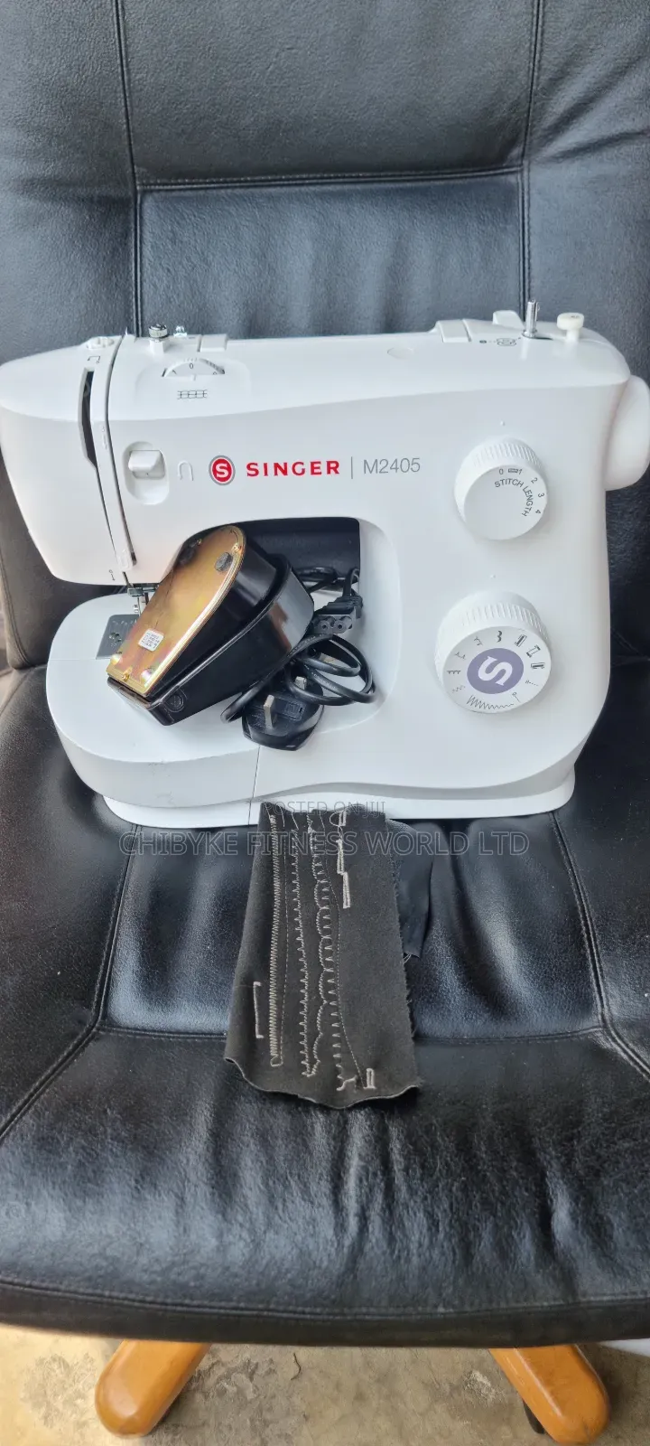 Singer M2405 Electric Sewing Machine