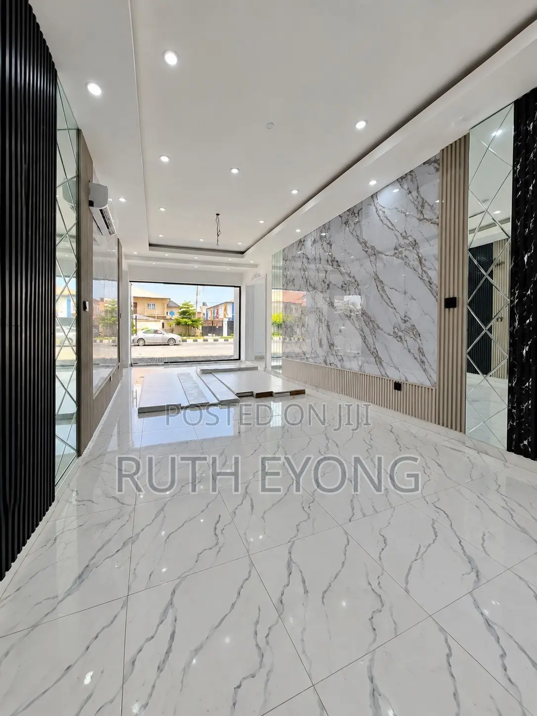Luxury Shop