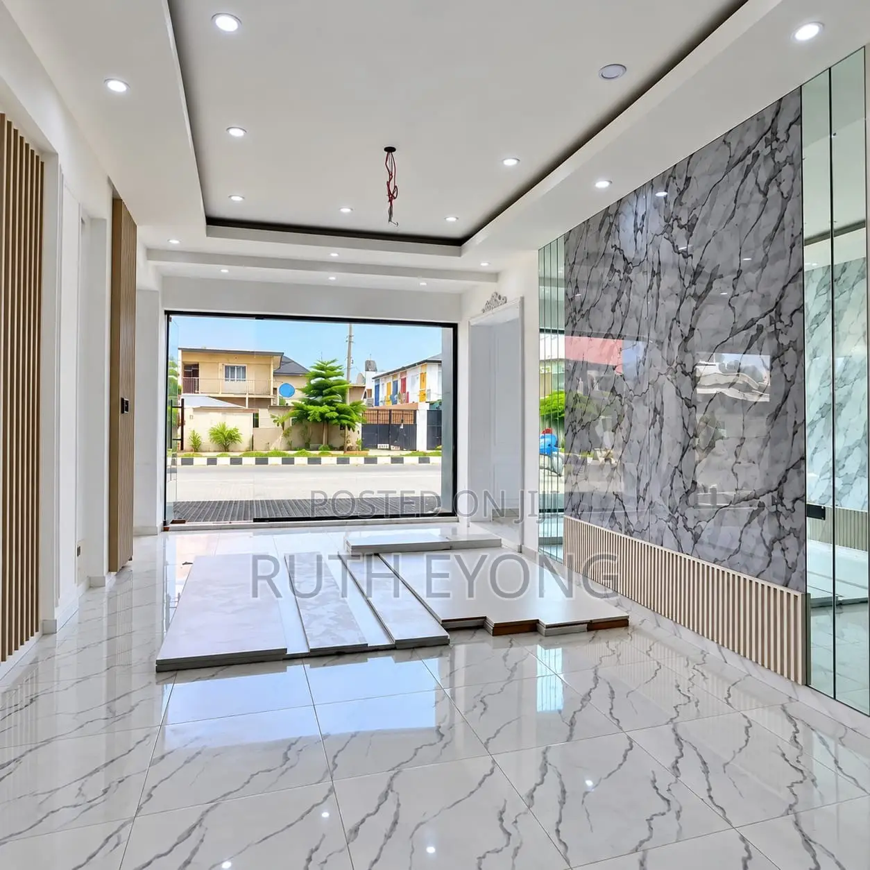 Luxury Shop