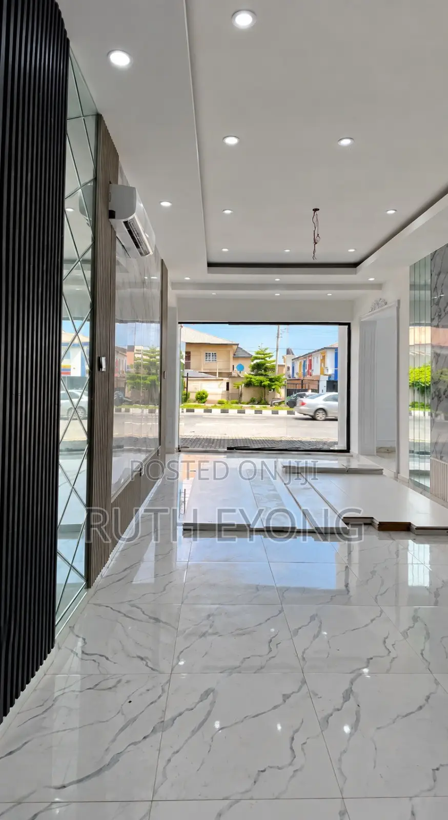 Luxury Shop