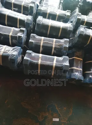 High-Tensile Industrial Stud Bolts and Heavy Hex Nuts (