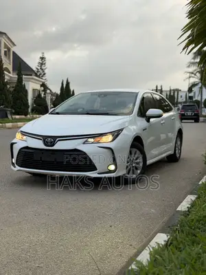 Toyota Corolla 2020 White